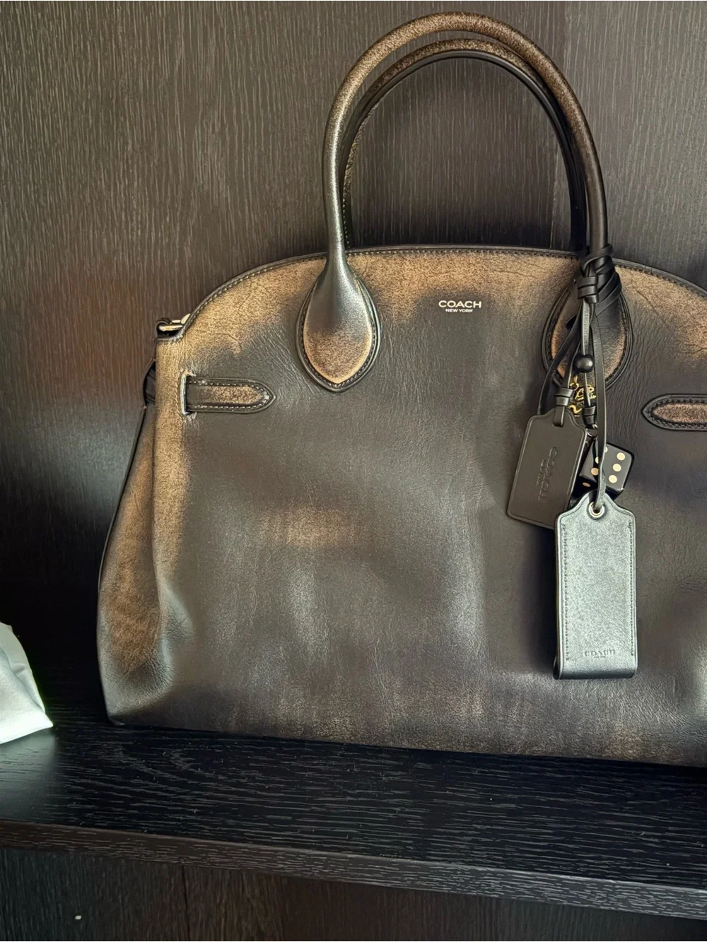 Coach Empire 40 Loved Leather - Picture 1 of 5